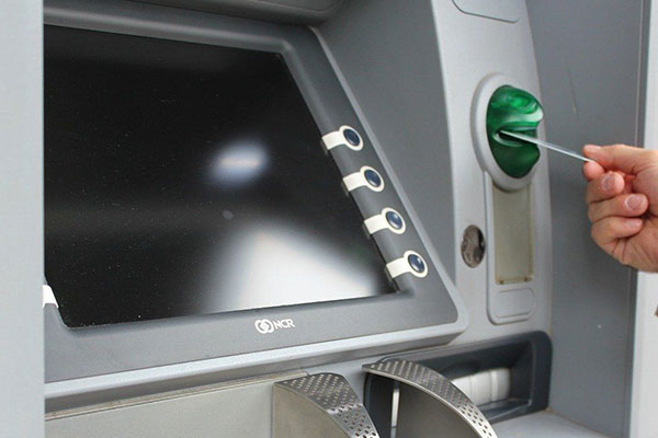 Cara Mengambil Uang di ATM Semua Bank Paling Mudah